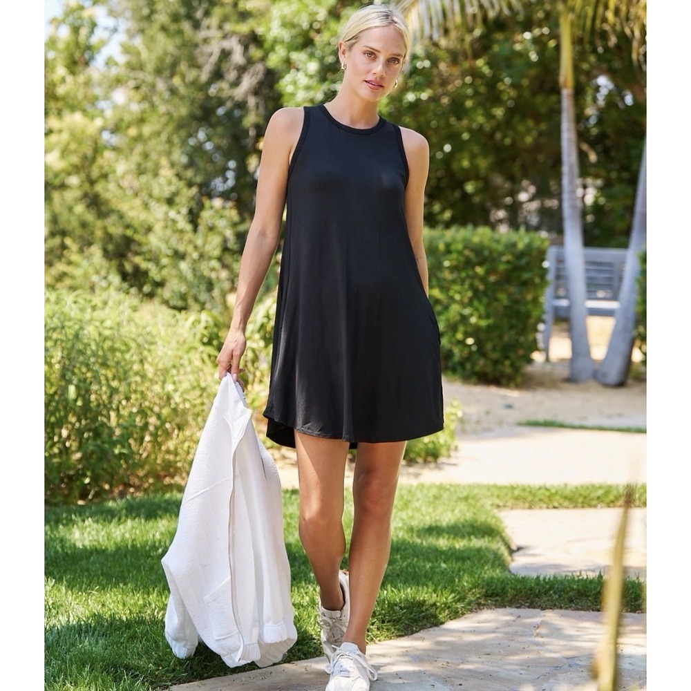 SHEBIRD The Tunic Built In Bra Black Tank Dress w/ Pockets Size 6 $130